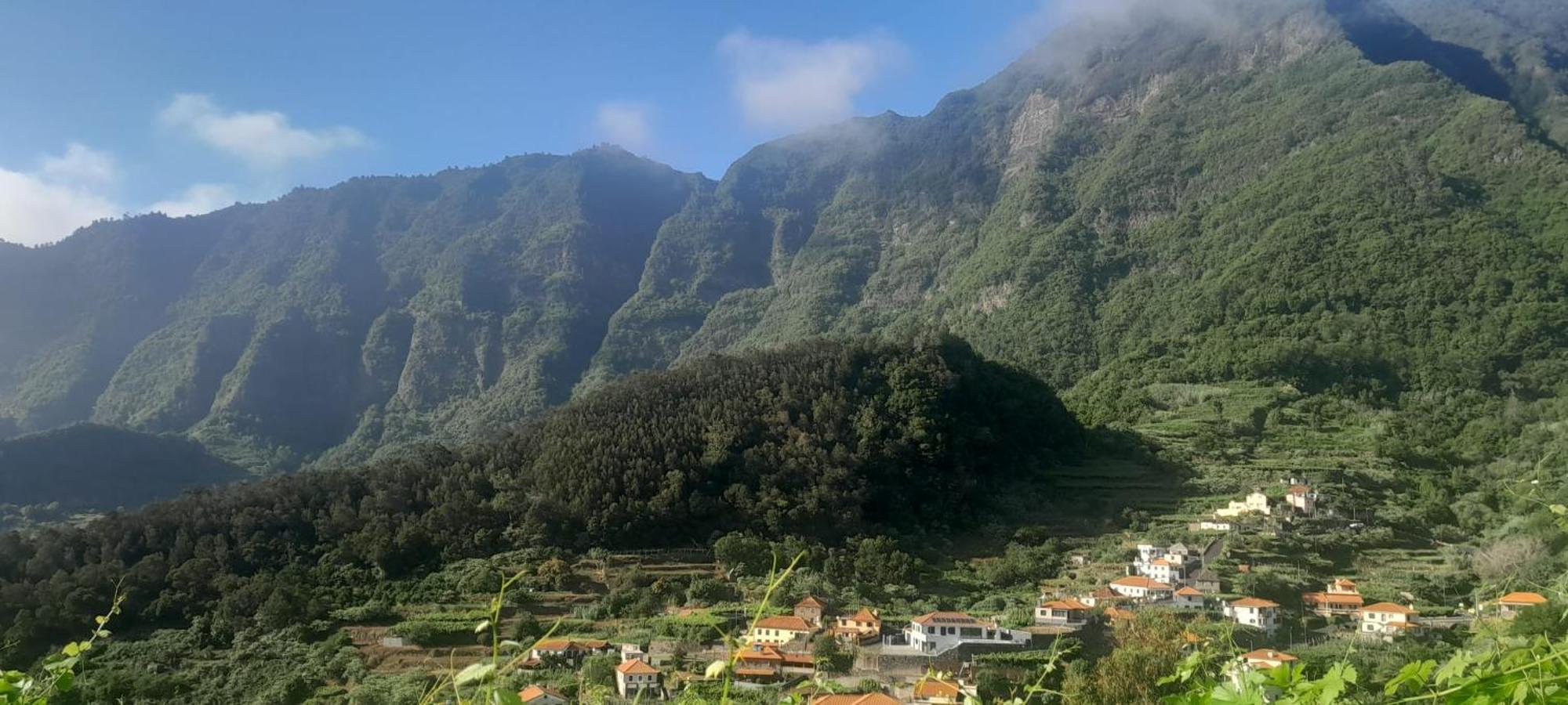 Vitorio'S Guesthouse São Vicente Dış mekan fotoğraf