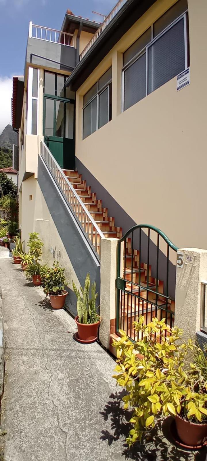 Vitorio'S Guesthouse São Vicente Dış mekan fotoğraf